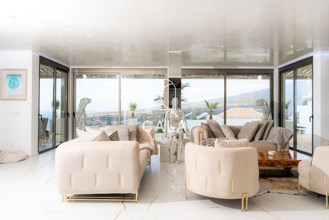 Villa in San Cristobal de La Laguna, Canary Islands, Spain 1 - 17795145