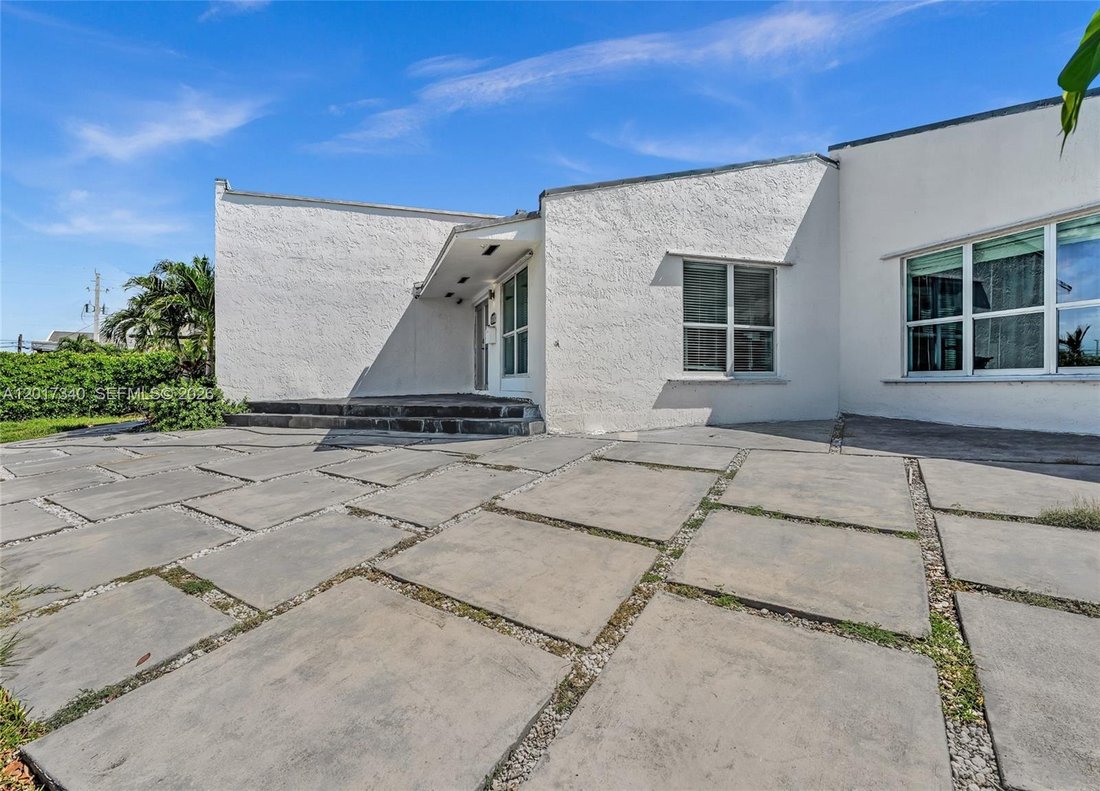 House in North Miami Beach, Florida, United States 3 - 17901261
