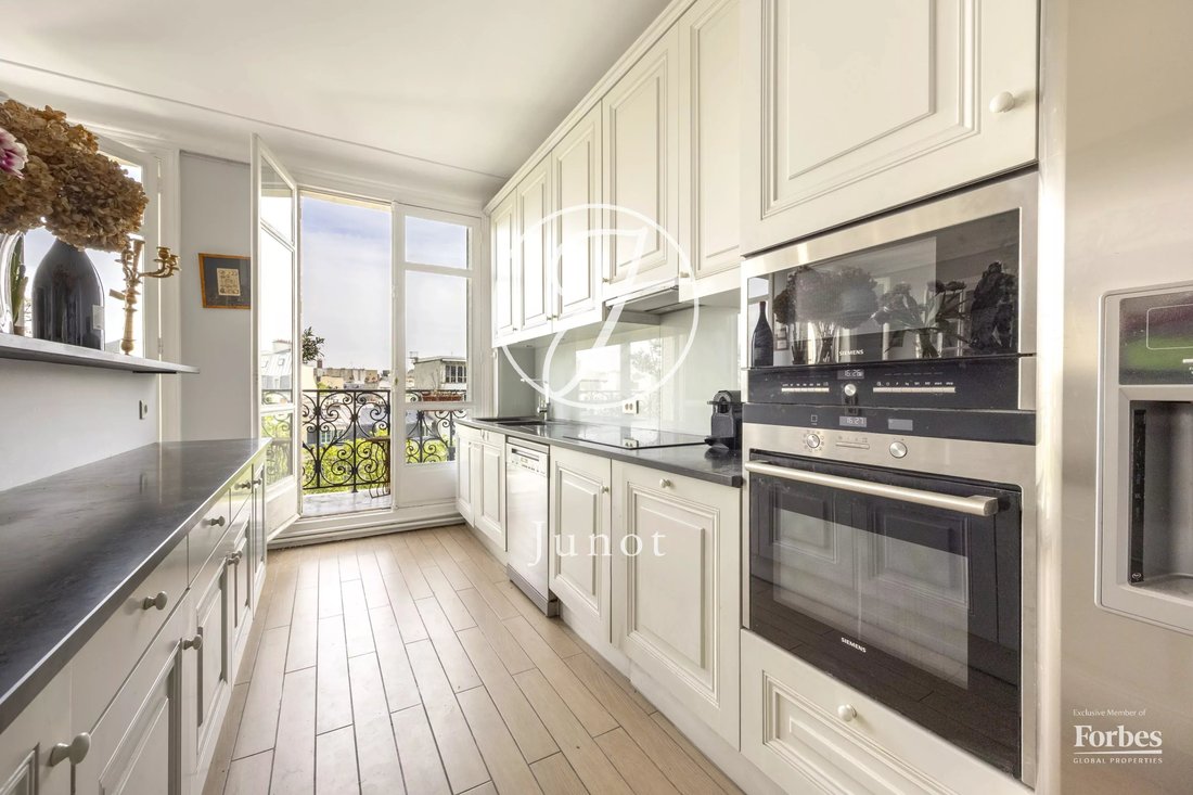 Apartment in Champerret-Berthier, Paris 17e Arrondissement, Paris 2 - 17896990
