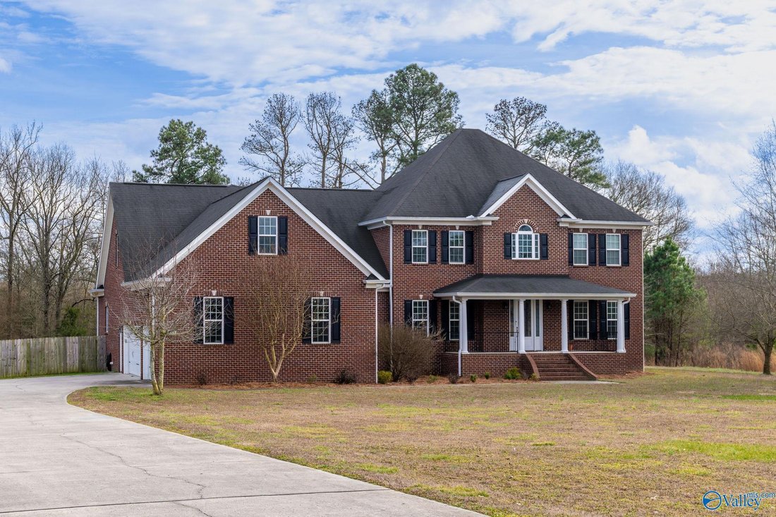 House in Guntersville, Alabama, United States 1 - 17681233