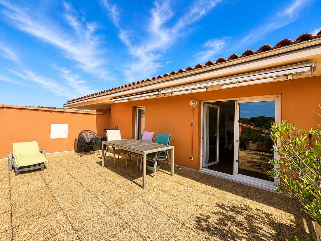 Apartment in Granettes-Jauberte-Sainte Anne, Aix-en-Provence, France 1 - 17898977