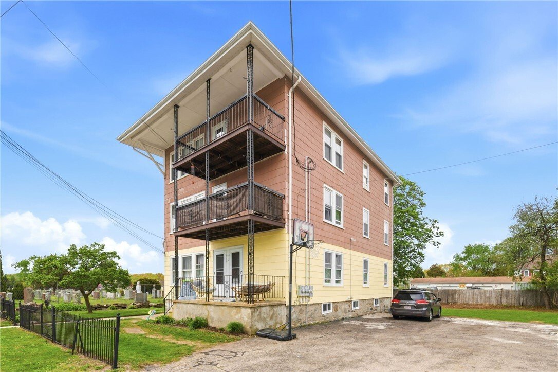 Apartment in Blackstone, Massachusetts, United States 1 - 17900283