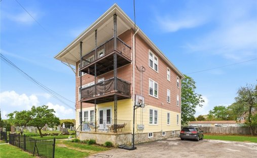 Apartment in Blackstone, Massachusetts, United States 1