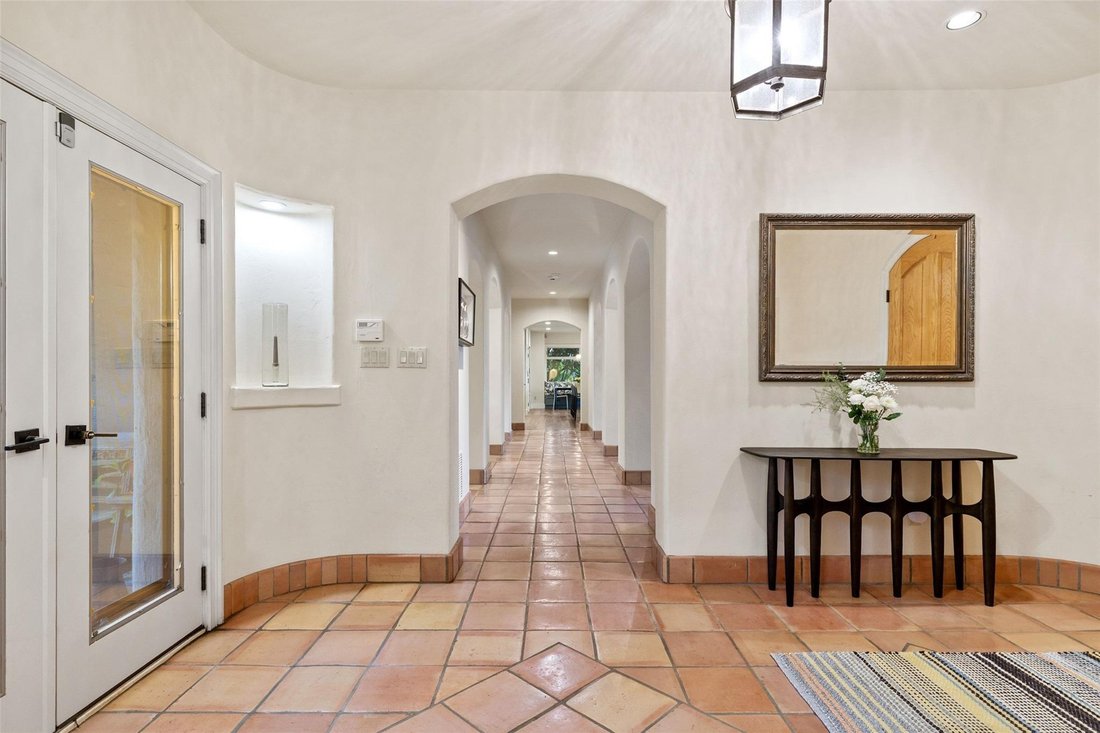 House in Austin, Texas, United States 4 - 17900958