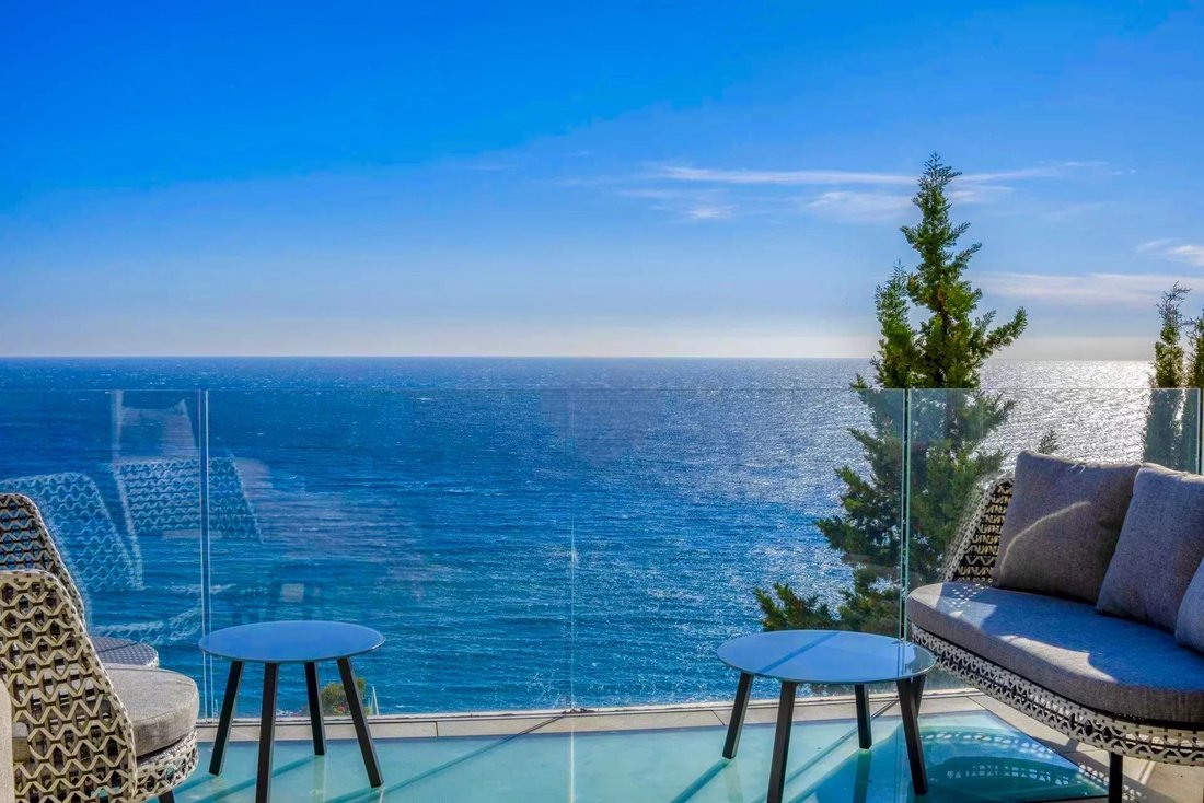 Villa in Cabbe-Saint Roman, Roquebrune-Cap-Martin, France 2 - 17897247
