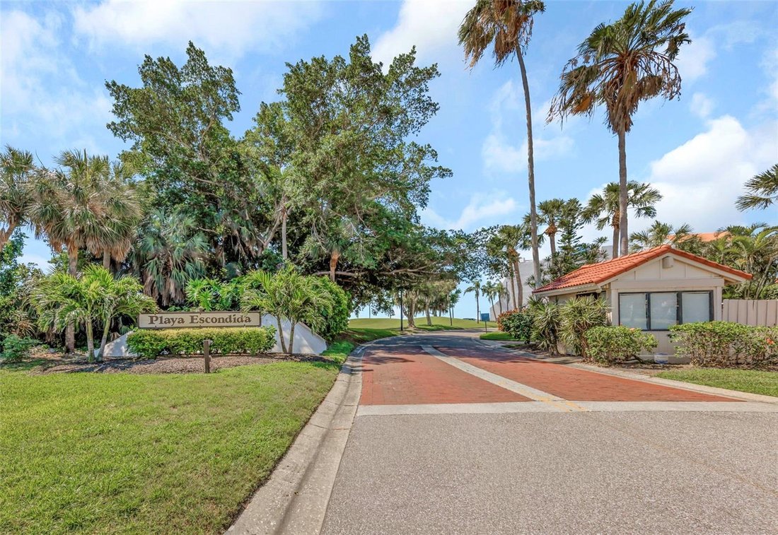 Condo in St. Petersburg, Florida, United States 3 - 17898425