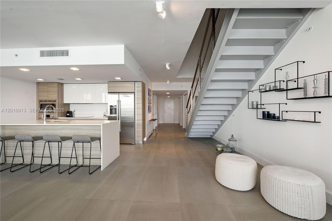 Condo in Miami Beach, Florida, United States 5 - 17898555