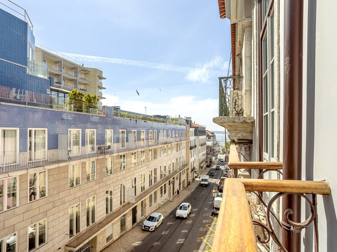 Apartment in Misericordia, Lisbon, Portugal 5 - 12294686
