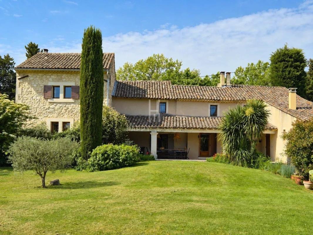 House in Plan-d'Orgon, Provence-Alpes-Côte d'Azur, France 1 - 17895752