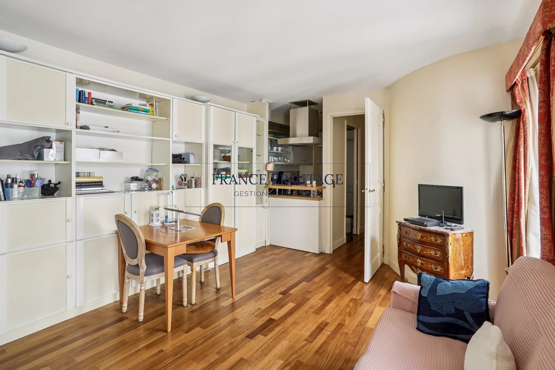 Apartment in Provence Opéra, Paris 9e Arrondissement, Paris 5 - 17896862