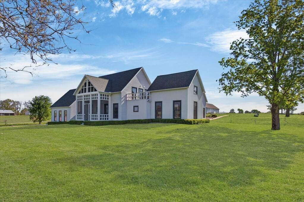 House in Three Oaks, Michigan, United States 4 - 17901076