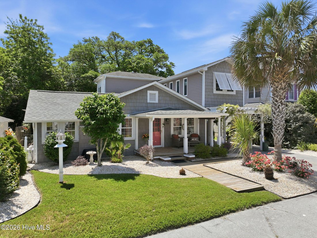 House in Cedar Point, North Carolina, United States 1 - 17898892