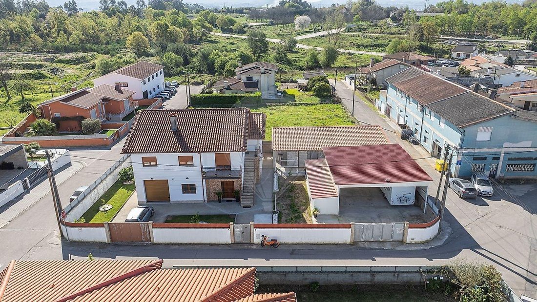 Villa in Lage, Braga, Portugal 2 - 17896564