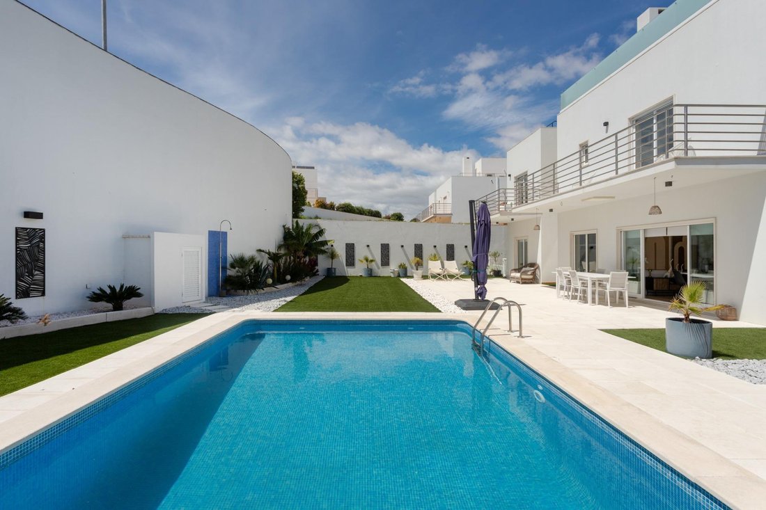 Villa in Olhos de Agua, Algarve, Portugal 4 - 17896927