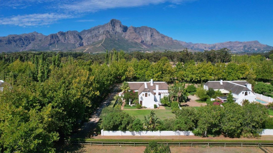 House in Franschhoek, Western Cape, South Africa 1 - 17898325