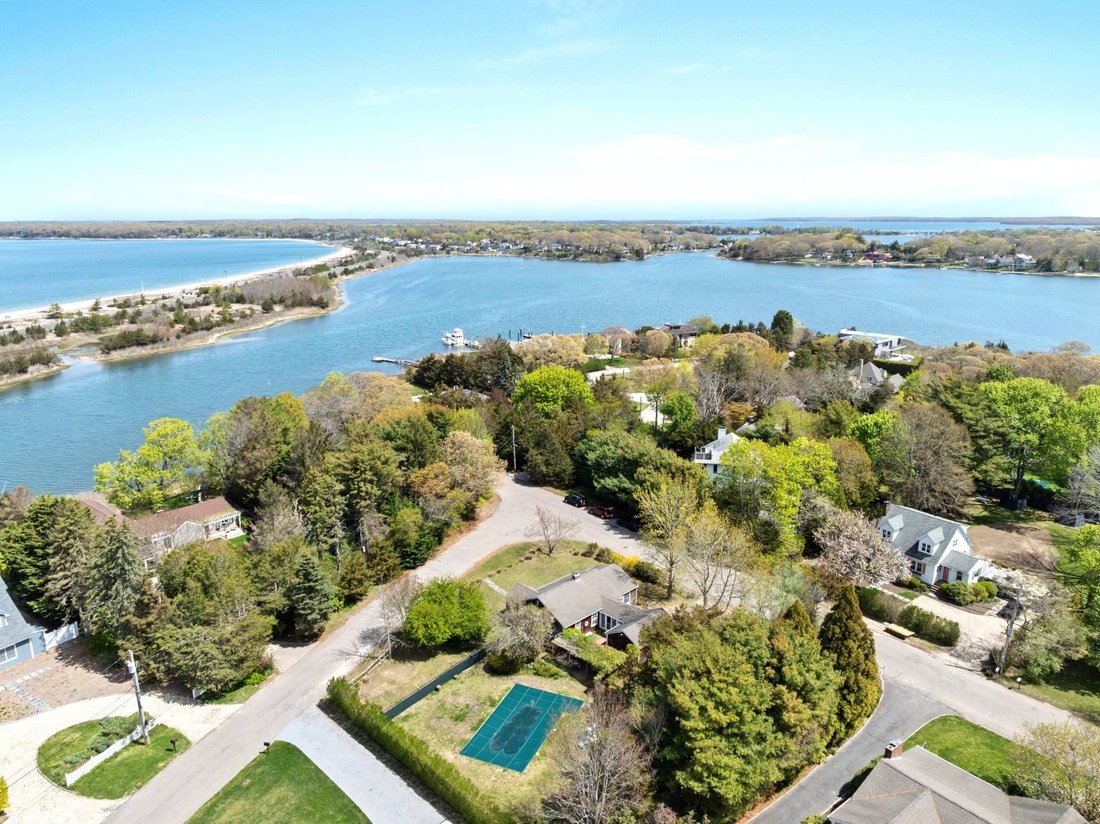 Sag Harbor, New York, United States 2 - 17896715