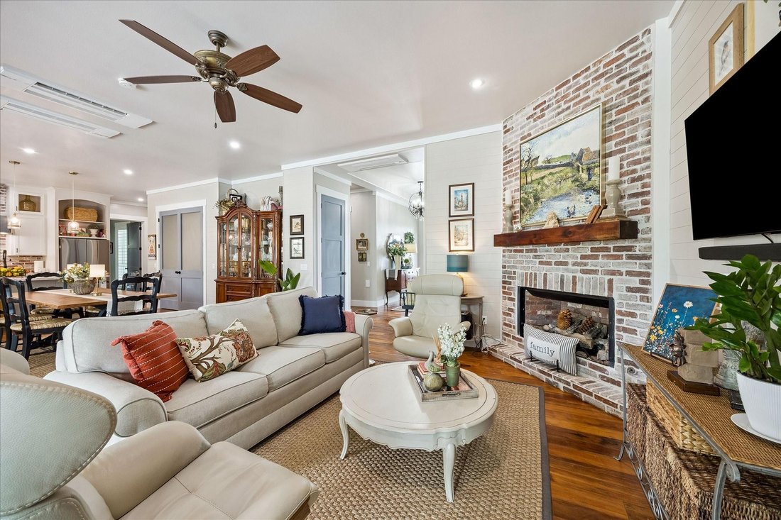 House in Bellville, Texas, United States 4 - 17896140
