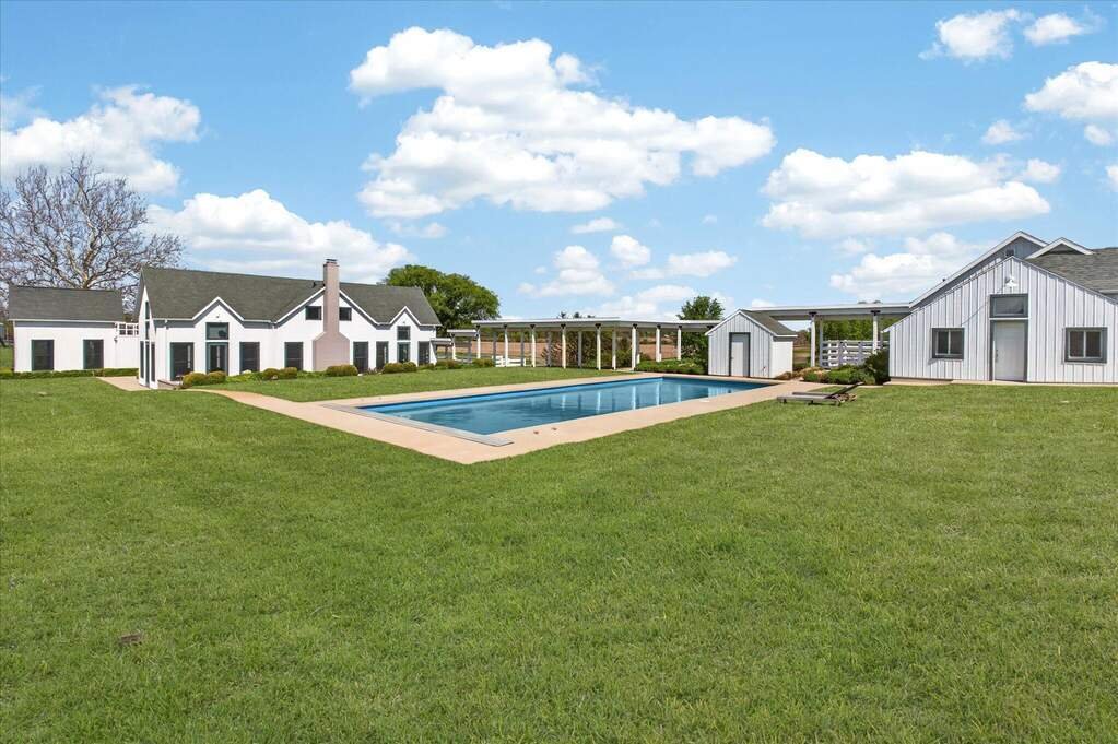 House in Three Oaks, Michigan, United States 3 - 17901076