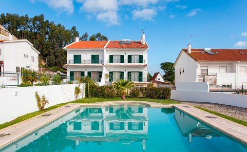 Villa in Rio de Mouro, Lisbon, Portugal 1