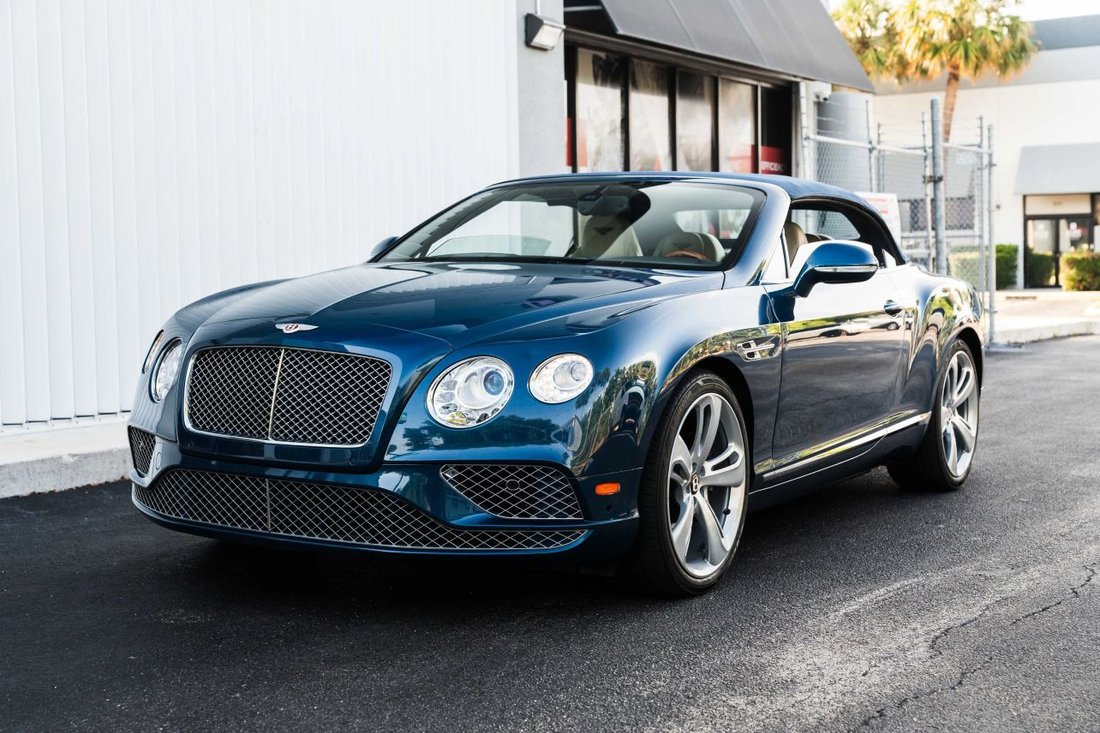 Cabriolet in Boynton Beach, FL, United States 3 - 17883347