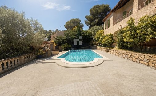Villa in Coste Chaude-Mauveou, La Seyne-sur-Mer, France 1