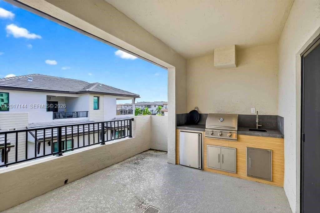 House in Miami Springs, Florida, United States 5 - 17896636