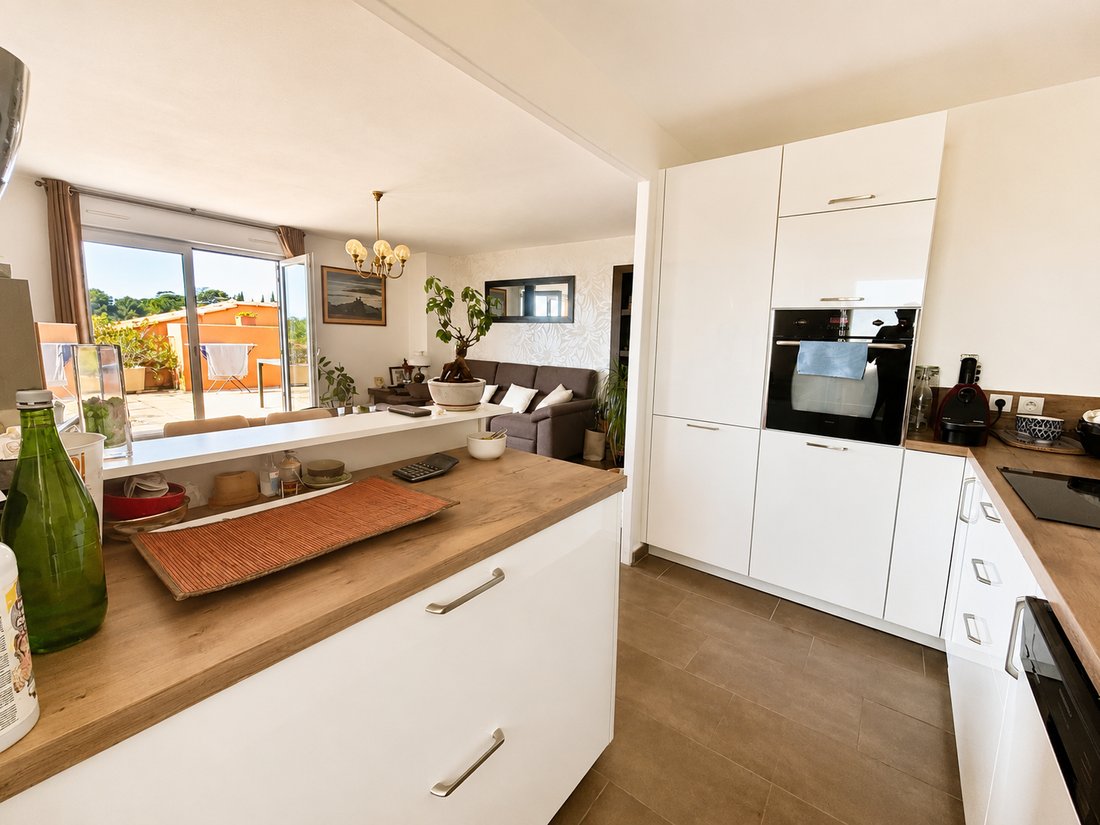 Apartment in Granettes-Jauberte-Sainte Anne, Aix-en-Provence, France 5 - 17898977