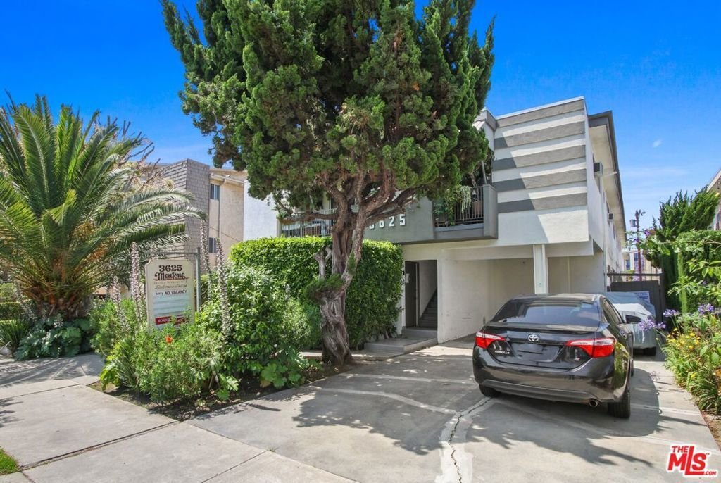 Los Angeles, California, United States 1 - 17899059