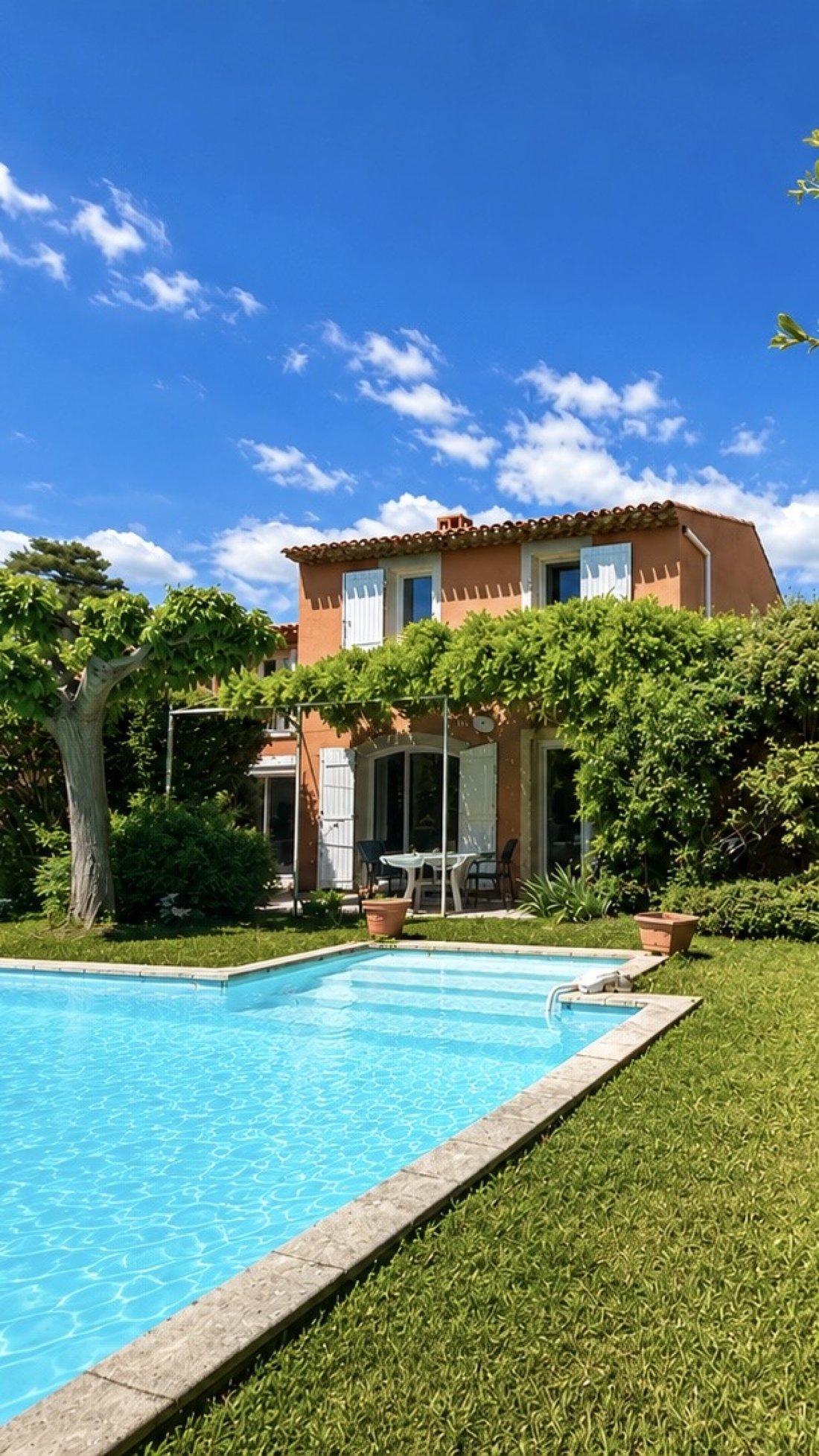 Villa in Granettes-Jauberte-Sainte Anne, Aix-en-Provence, France 2 - 17885036