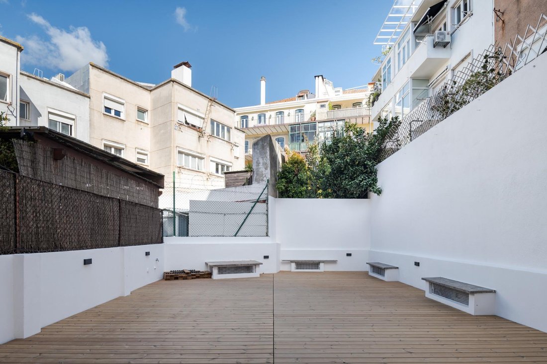 Apartment in Misericordia, Lisbon, Portugal 2 - 17896860