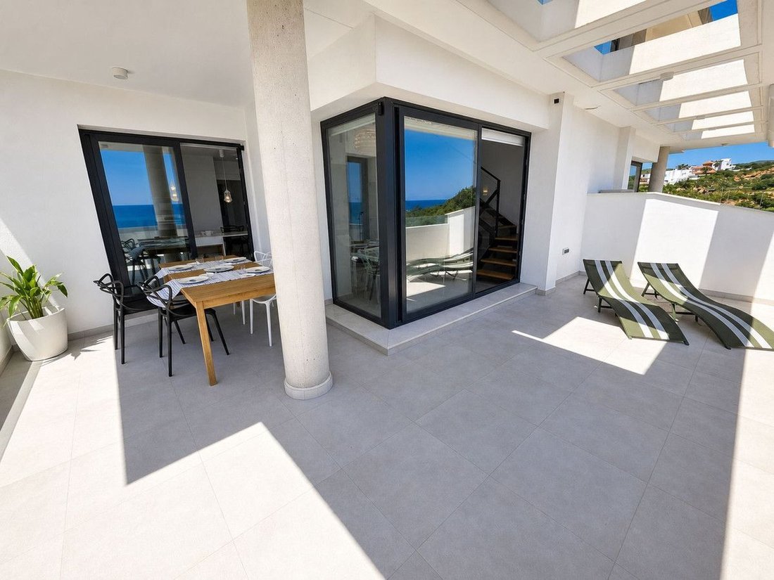Penthouse in La Alcaidesa, San Roque, Andalusia 2 - 17897208