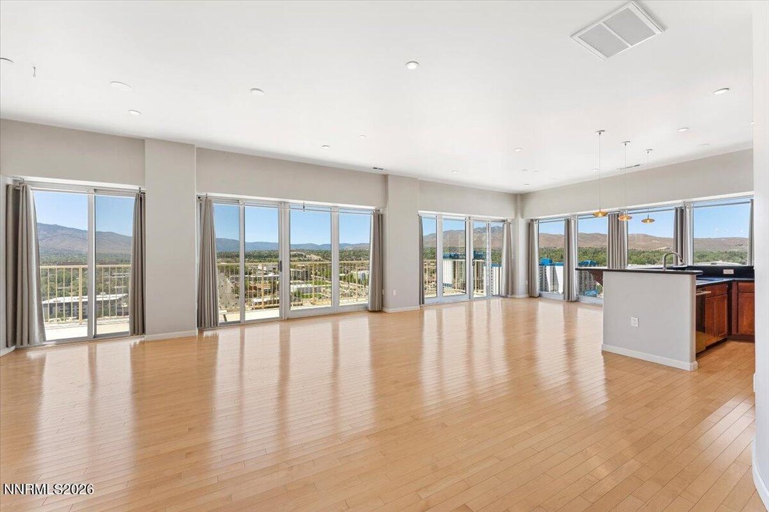 Condo in Reno, Nevada, United States 1 - 17898180