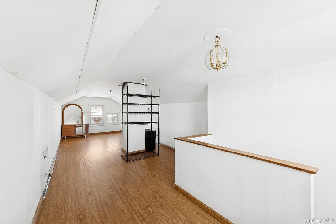House in New York, New York, United States 4 - 17895628