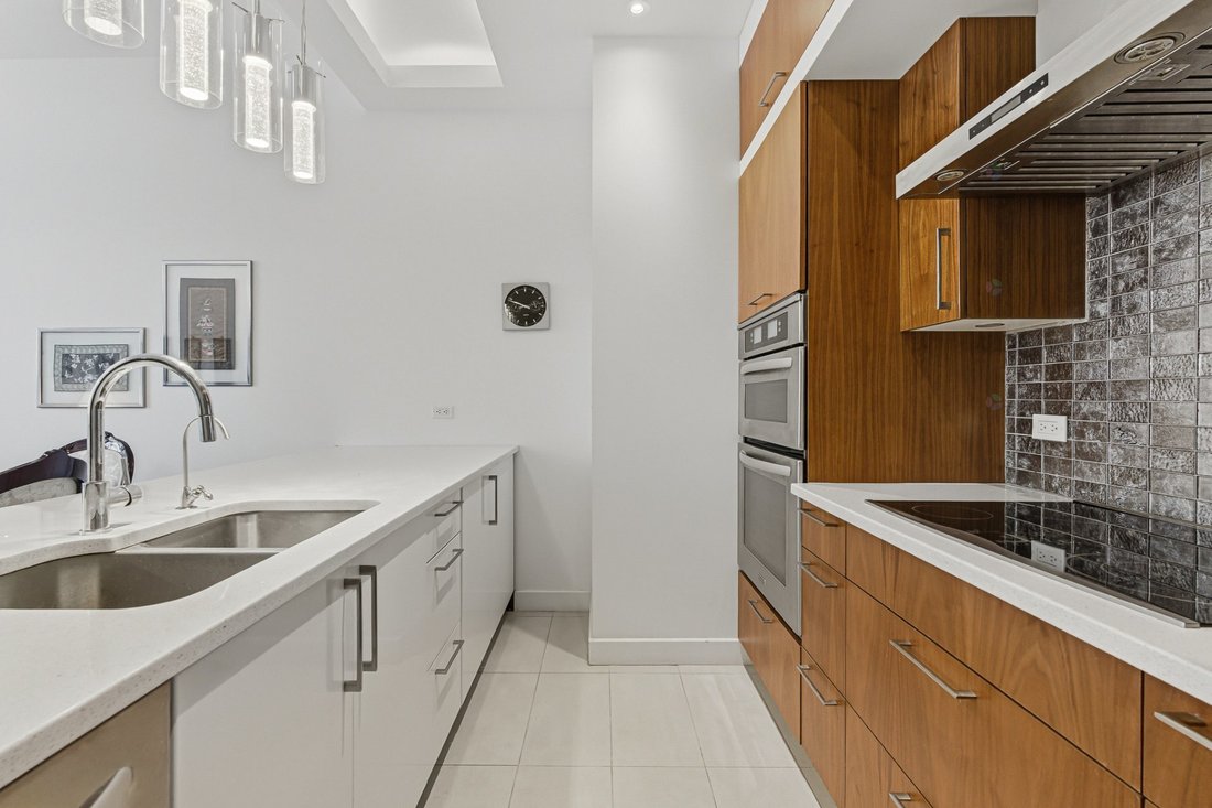 Condo in Westmount, Quebec, Canada 5 - 17327669