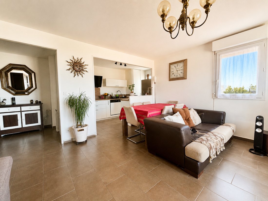 Apartment in Granettes-Jauberte-Sainte Anne, Aix-en-Provence, France 4 - 17898977