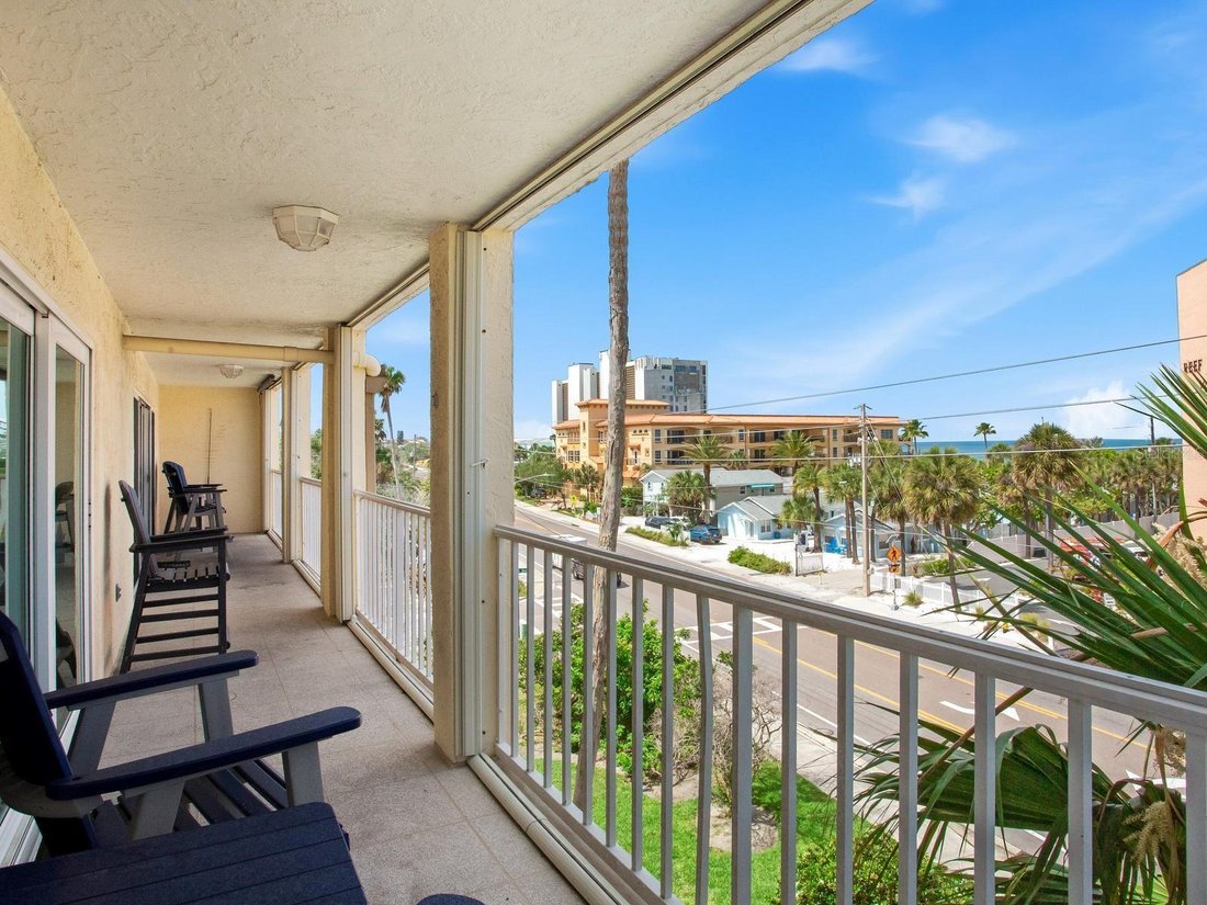 Condo in Indian Shores, Florida, United States 4 - 17895675