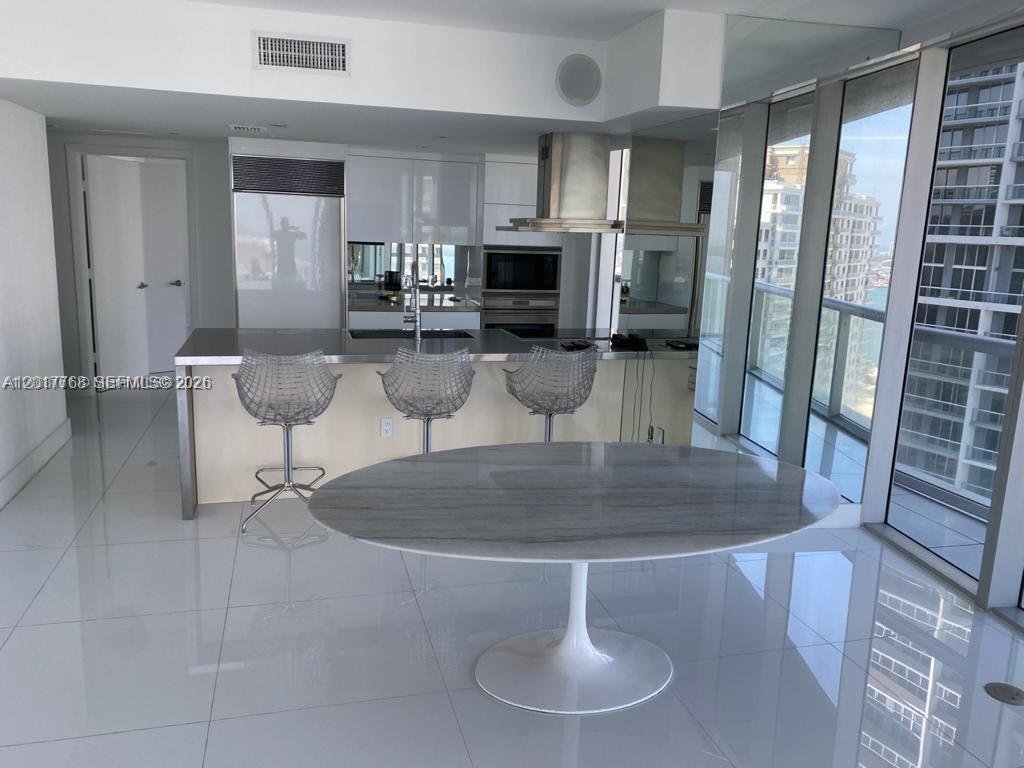 Condo in Miami, Florida, United States 3 - 17898585