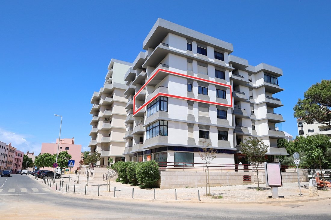 Apartment in Cascais e Estoril, Lisbon, Portugal 1 - 17898342