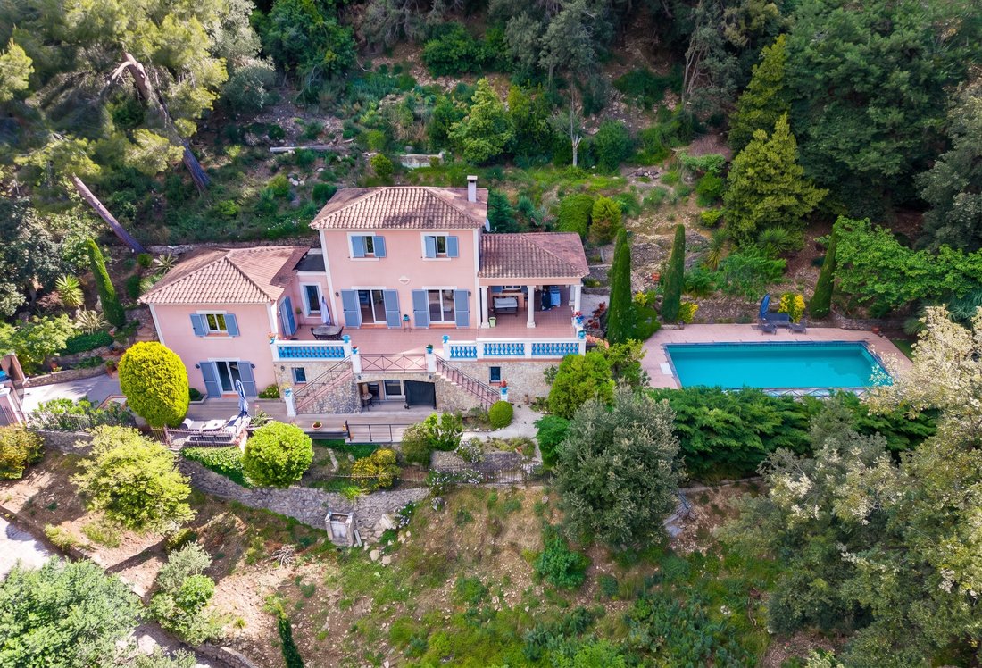 House in Village-Cros de Caste-Coupiere-Mont Gros, Roquebrune-Cap-Martin, France 1 - 17896987