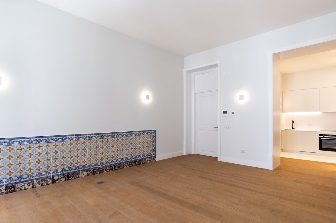 Apartment in Misericordia, Lisbon, Portugal 2 - 17900135
