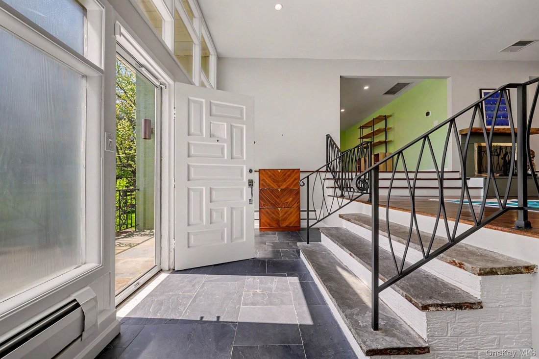 House in Bronxville, New York, United States 2 - 17855067