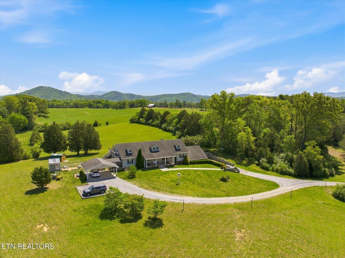 House in Tellico Plains, Tennessee, United States 4 - 17899614