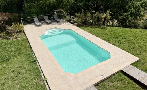Maison à Granettes-Jauberte-Sainte Anne, Aix-en-Provence, France 1