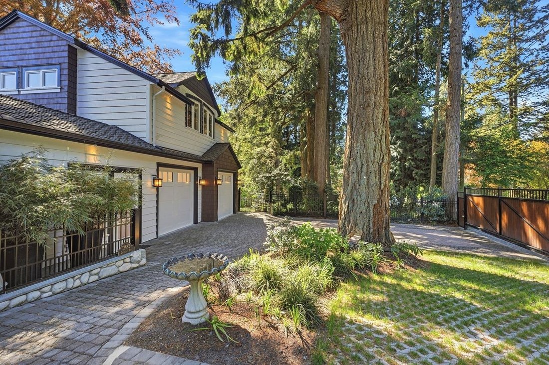 House in Surrey, British Columbia, Canada 3 - 17900272