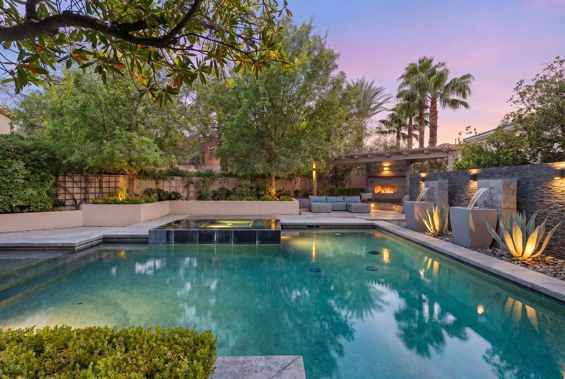 House in Las Vegas, Nevada, United States 1 - 17896743