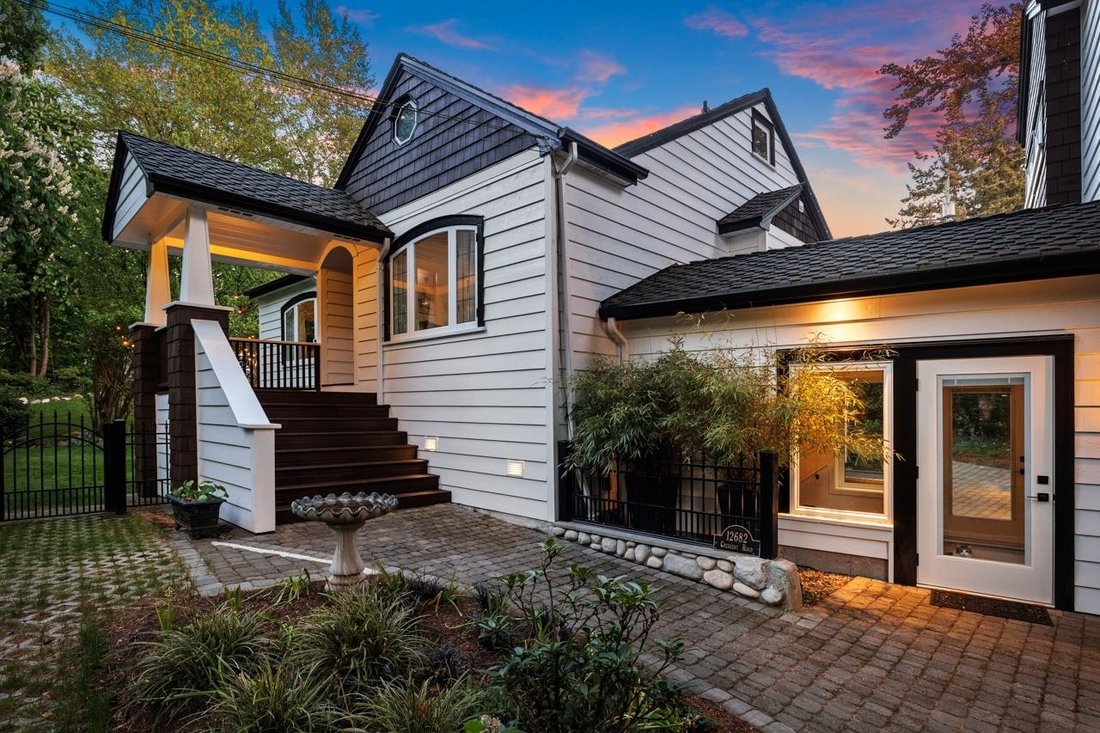 House in Surrey, British Columbia, Canada 4 - 17900272