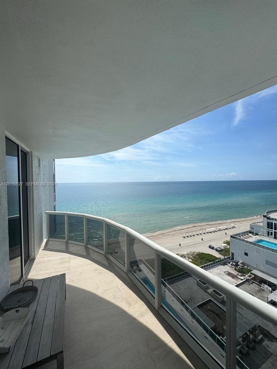 Condo in Sunny Isles Beach, Florida, United States 2 - 17898563
