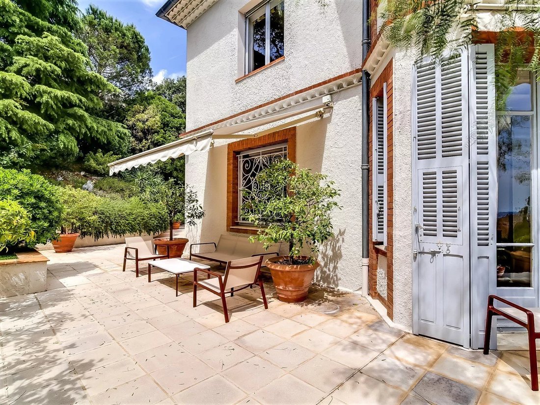Villa in Les Muriers, Cannes, France 3 - 11649550