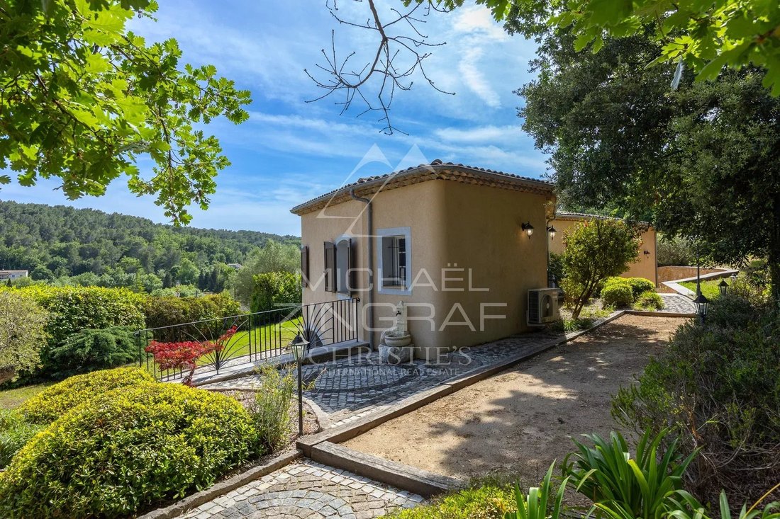 Villa in Opio, Provence-Alpes-Côte d'Azur, France 3 - 17896948