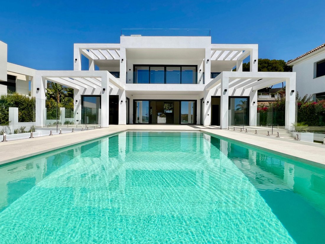 Villa in Elviria-Cabopino, Marbella, Spain 1 - 17901650